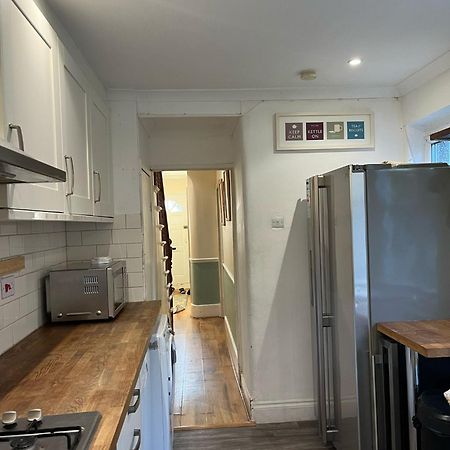 4 Bedroom House, Close To The O2 And Greenwich ロンドン エクステリア 写真