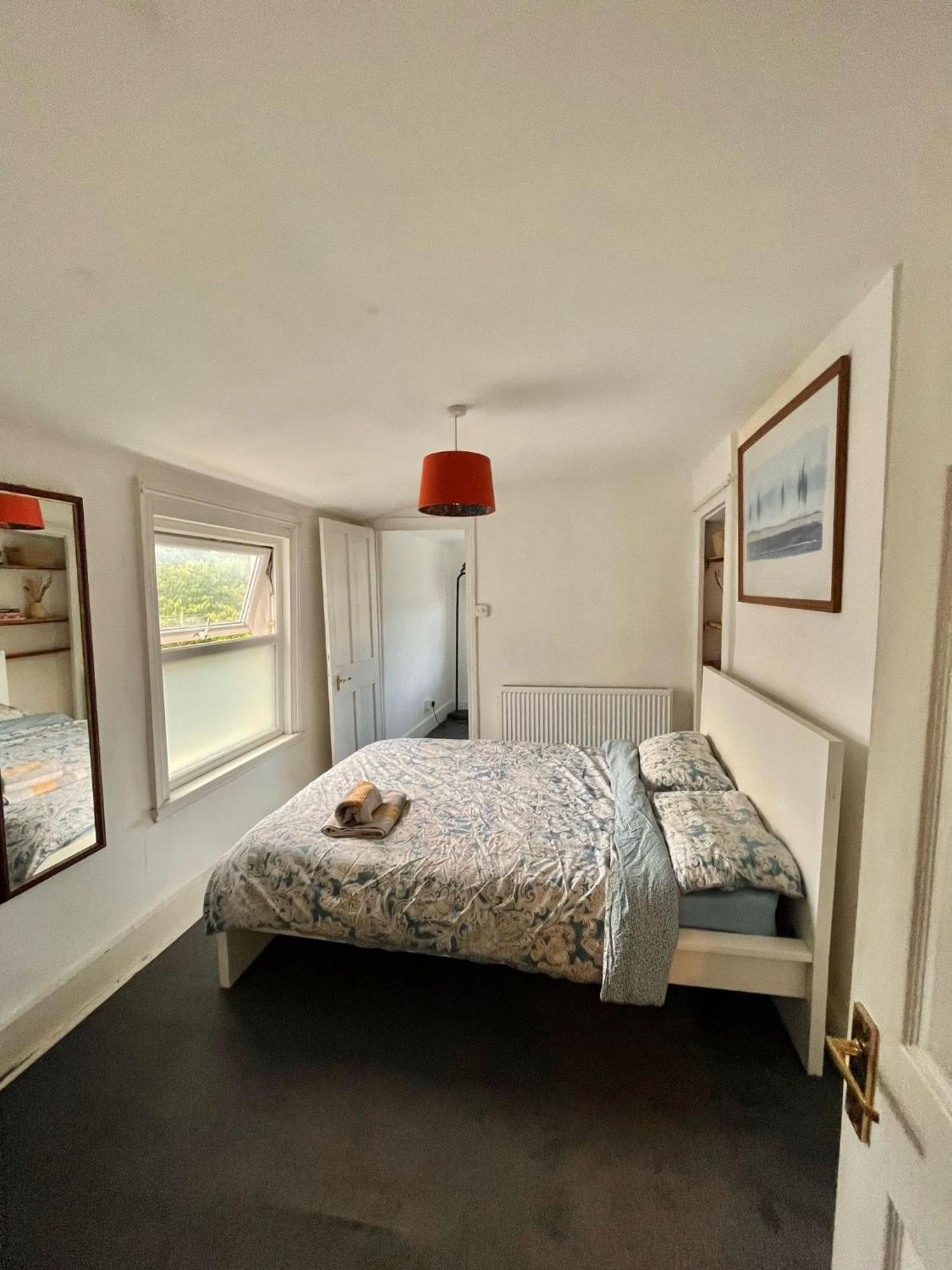 4 Bedroom House, Close To The O2 And Greenwich ロンドン エクステリア 写真